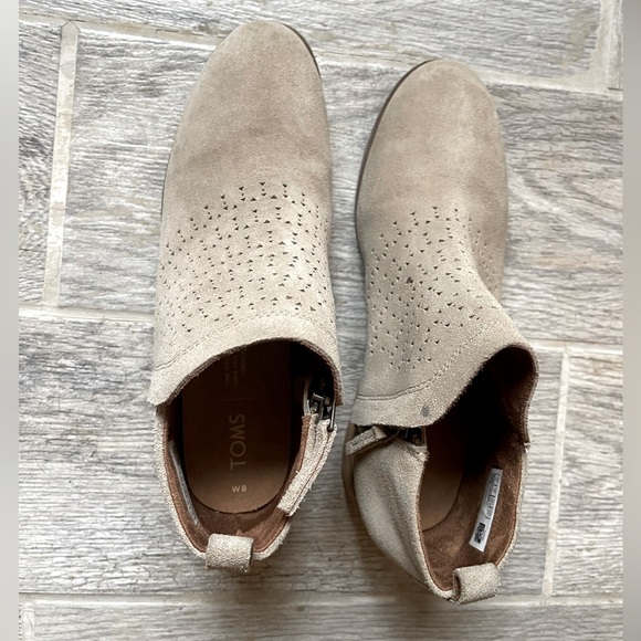 Toms Suede Bootie - Picture 4 of 4